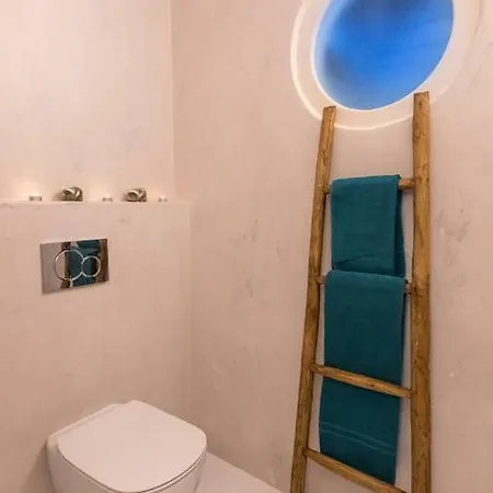 Kallirroe Deluxe With Sea View And Pool